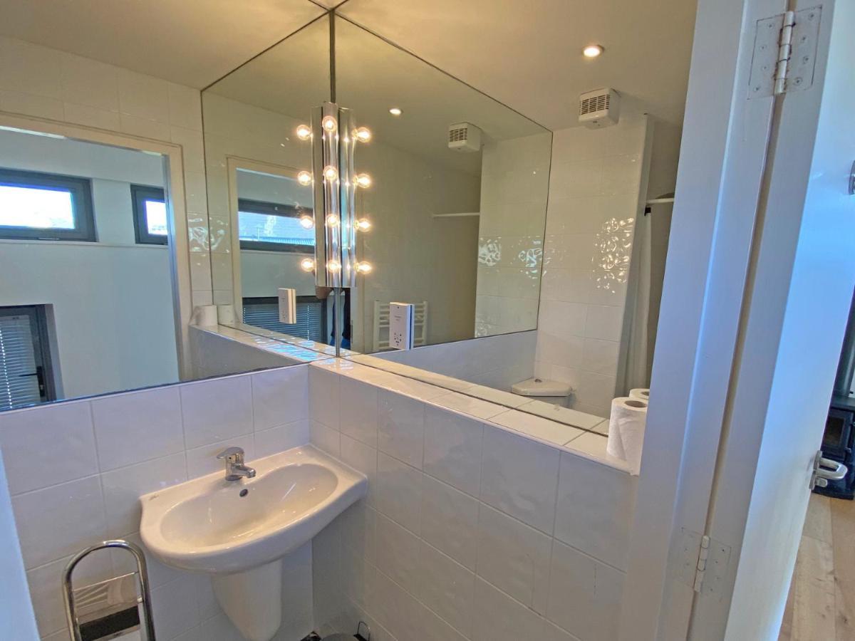 Kinvara Suites No 2 Top Floor By Trident Holiday Homes Экстерьер фото
